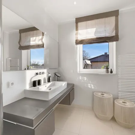 Modernes Ostsee Luxus-penthouse Meerblick דירה *